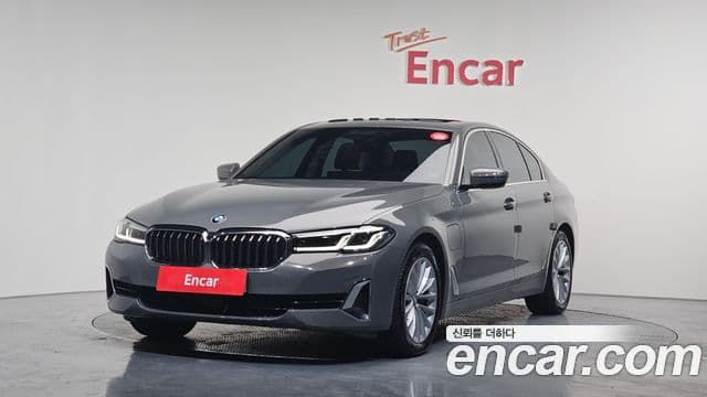 BMW 5 Series (G30)