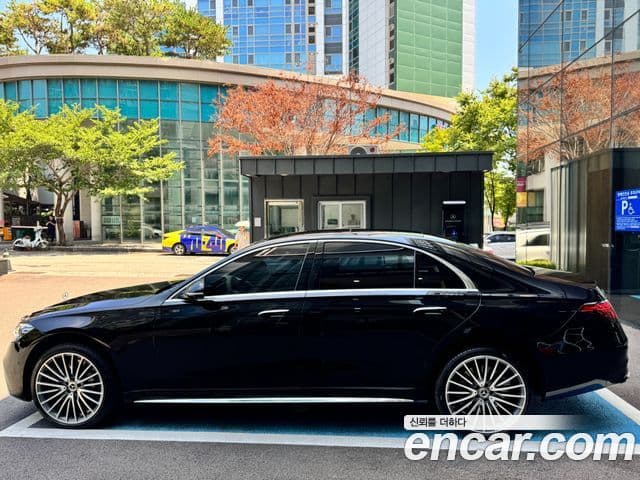 Mercedes-Benz S-Class W223 2