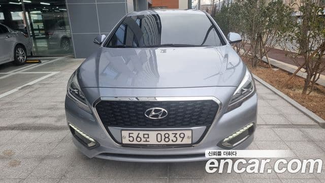 Hyundai LF Sonata Hybrid