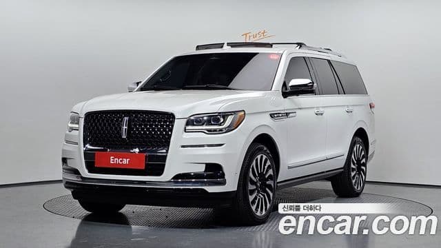Lincoln Navigator 4th Gen 1