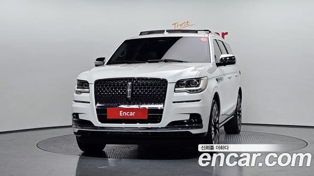 Lincoln Navigator 4th Gen 3