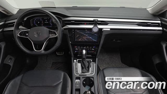 Volkswagen Arteon 4
