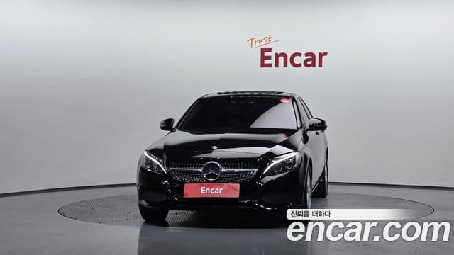Mercedes-Benz C-Class W205 2