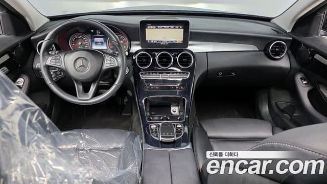 Mercedes-Benz C-Class W205 4