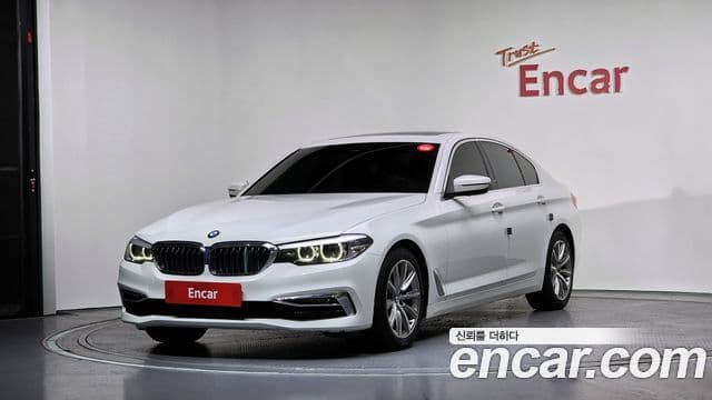 BMW 5 Series (G30)