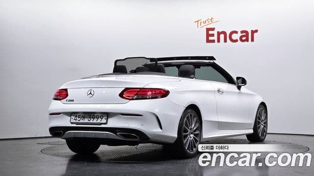 Mercedes-Benz C-Class W205 2