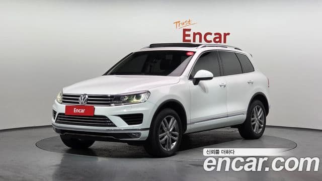 Volkswagen New Touareg 1