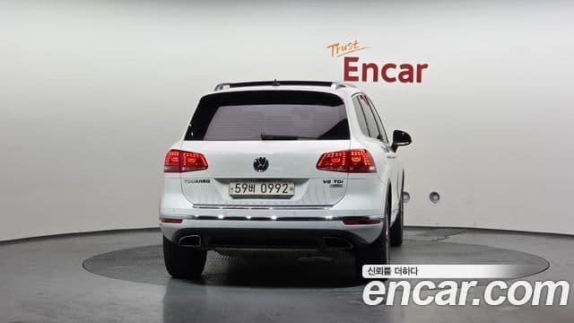 Volkswagen New Touareg 4