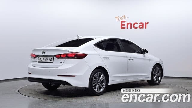 Hyundai Avante AD 2