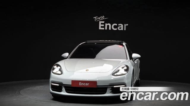 Porsche Panamera (971) 3