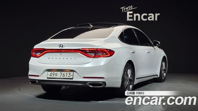 Hyundai Grandeur IG 2