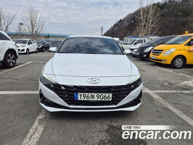 Hyundai Avante (CN7) 3