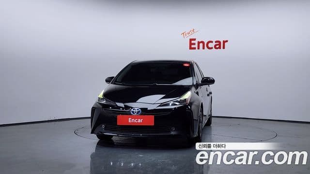 Toyota Prius 4th Gen 3