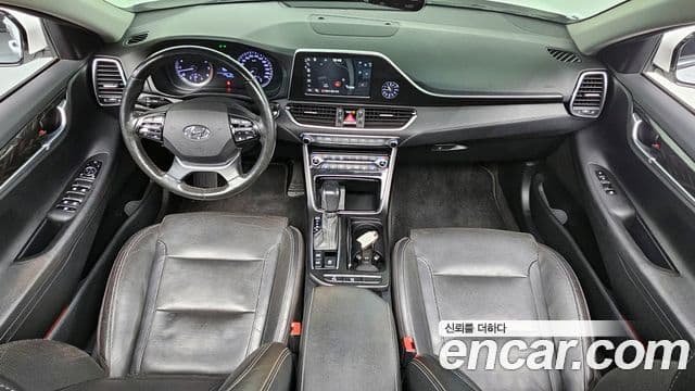 Hyundai Grandeur IG 4