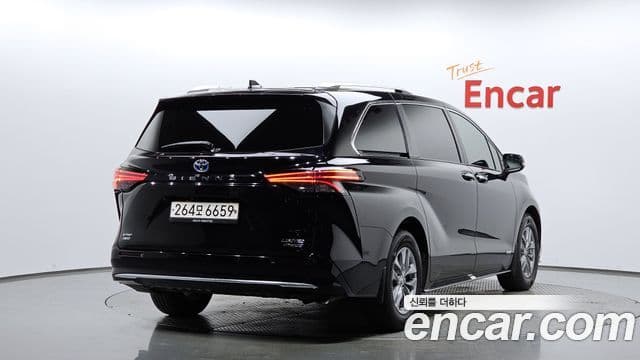 Toyota Sienna 4th Gen 2