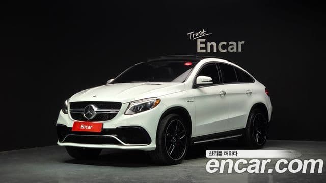 Mercedes-Benz GLE-Class W166 1