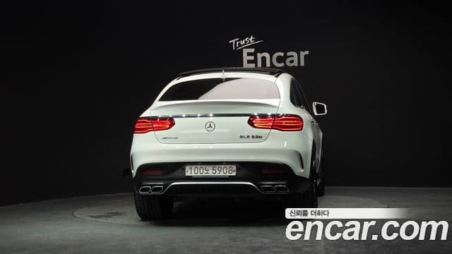 Mercedes-Benz GLE-Class W166 4