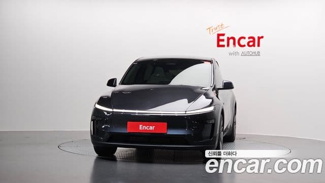Tesla Model Y 3