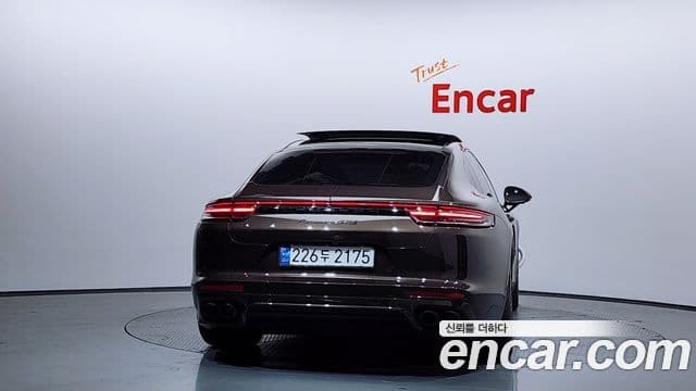 Porsche Panamera (971) 4