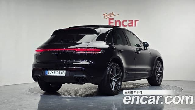Porsche Macan 2