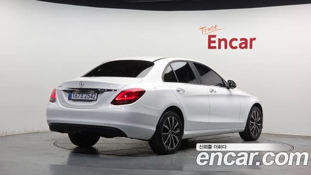 Mercedes-Benz C-Class W205 2