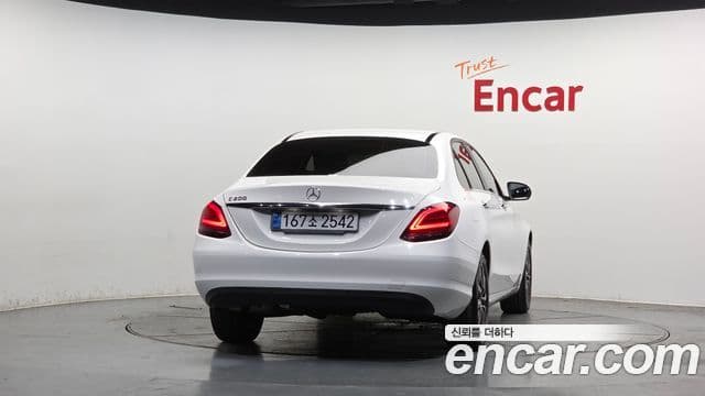 Mercedes-Benz C-Class W205 4