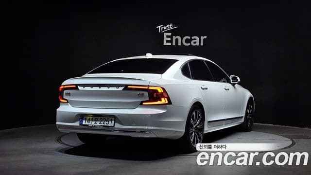 Volvo S90 2
