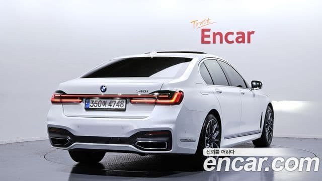 BMW 7 Series (G11) 2