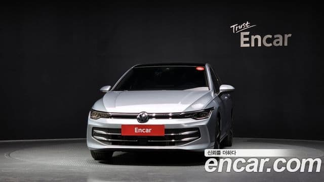 Volkswagen Golf 8th Gen 3