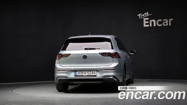 Volkswagen Golf 8th Gen 4