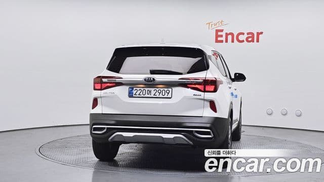 Kia Seltos 4