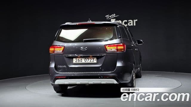Kia All New Carnival 4
