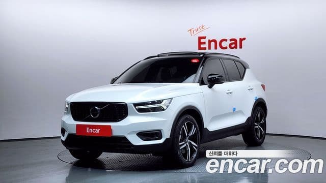 Volvo XC40 1