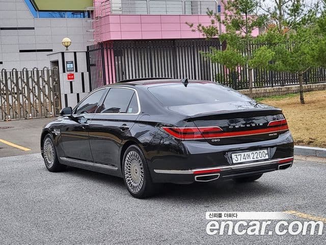 Genesis G90 2