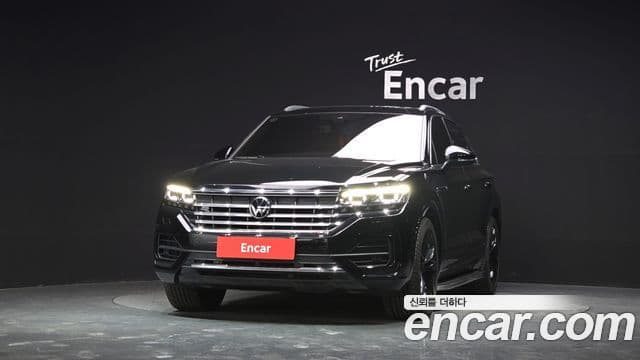 Volkswagen Touareg 3rd Gen 3
