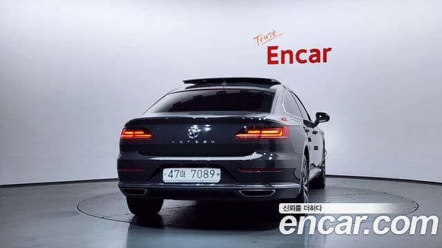 Volkswagen Arteon 4
