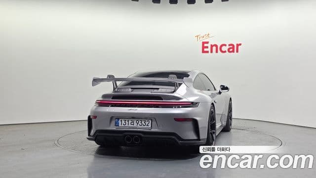 Porsche 911 (992) 4