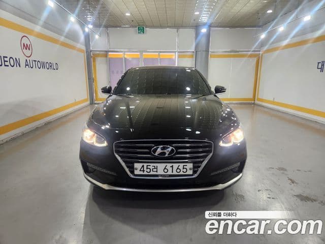 Hyundai Grandeur IG 1