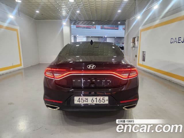 Hyundai Grandeur IG 4