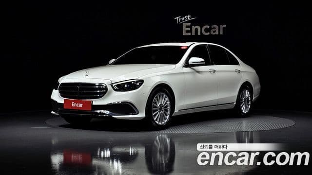 Mercedes-Benz E-Class W213 1