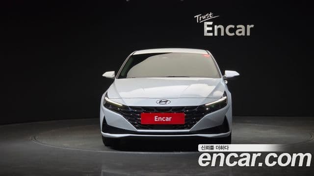 Hyundai Avante (CN7) 3