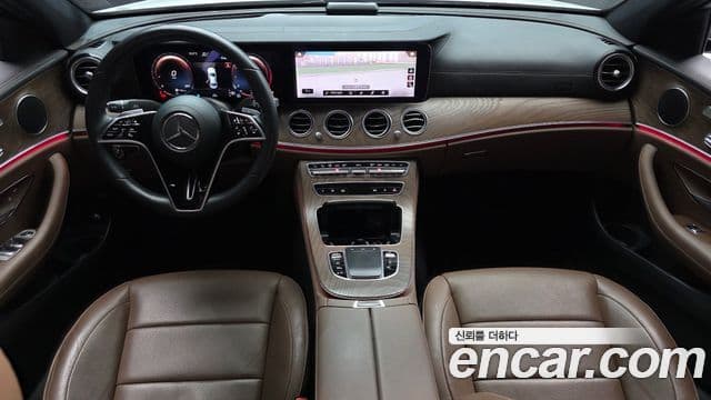 Mercedes-Benz E-Class W213 4