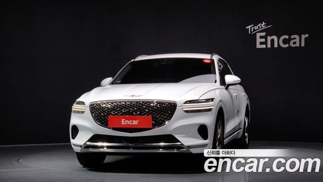 Genesis GV70 3