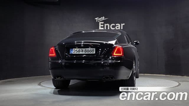 Rolls-Royce Wraith 4