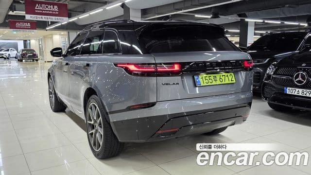 Land Rover Range Rover Velar 4