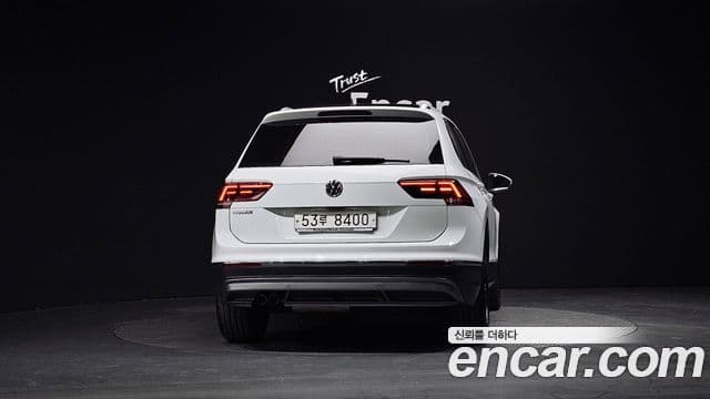Volkswagen Tiguan 2nd Gen 4