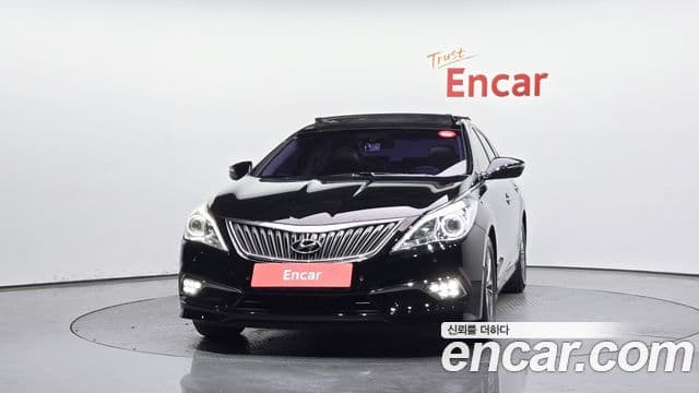 Hyundai Grandeur HG 3