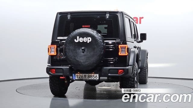 Jeep Wrangler (JL) 3