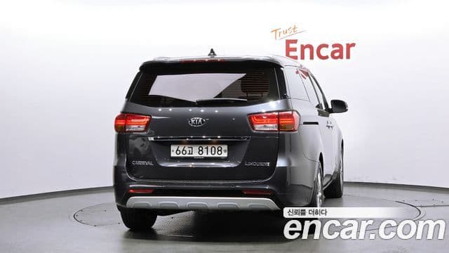 Kia All New Carnival 4