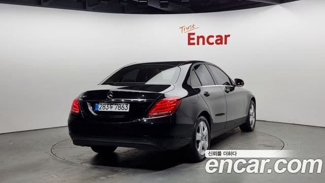 Mercedes-Benz C-Class W205 2